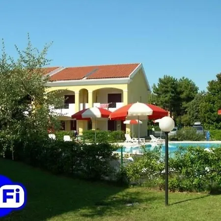 Fuer 10 Personen Ca 100 Qm In Bibione, Adriakueste Italien Und Umgebung *