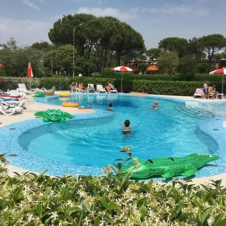 Fuer 10 Personen Ca 100 Qm In Bibione, Adriakueste Italien Und Umgebung